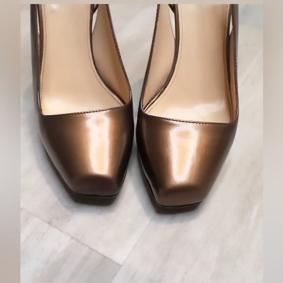 Vintage Prada pumps with square toe and chiseled heel - Picture 5 of 12